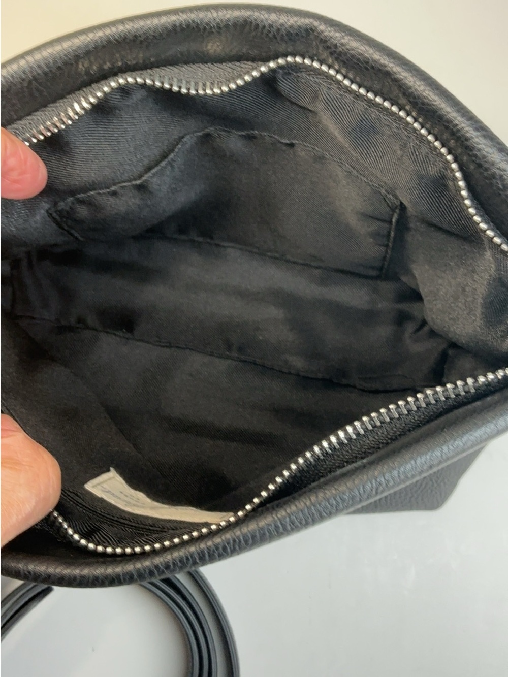 Universal Thread Fashion Crossbody Black Bag. - Picture 10 of 10